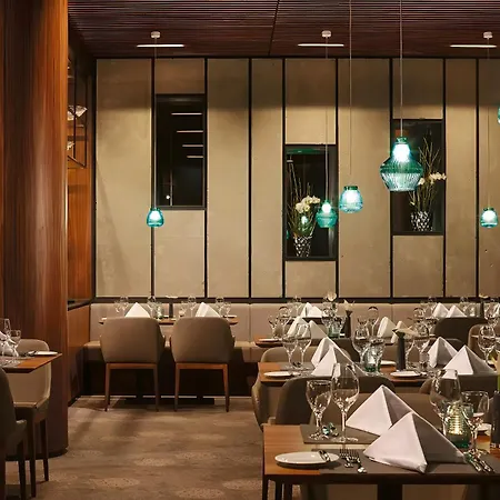 Leonardo Royal Hotel Munich Bavaria Towers-3